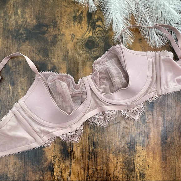 Victoria’s Secret Baby Pink Bralette - Picture 4 of 5